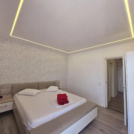 Luxury Front Seaview 3 Alezzi - Pool & شقة