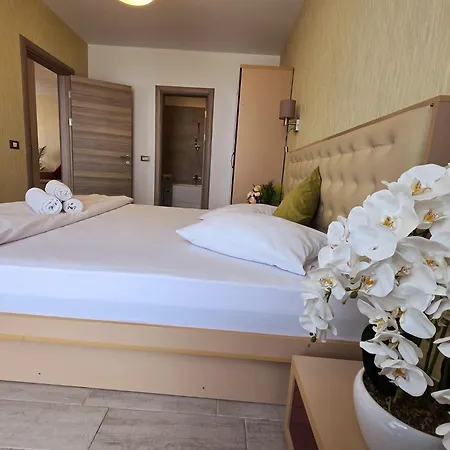 Luxury Front Seaview 3 Alezzi - Pool & شقة