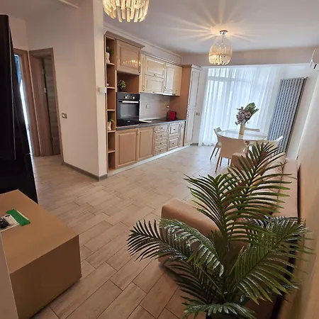 Luxury Front Seaview 3 Alezzi - Pool & شقة Năvodari
